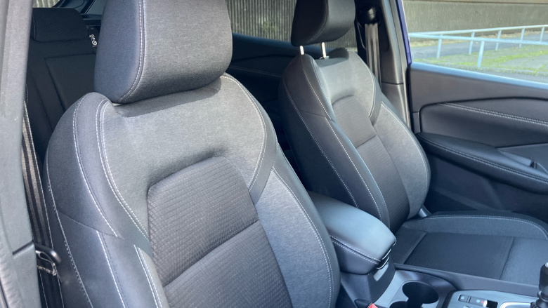 Nissan Qashqai 1.3 DiG-T MH N-Connecta 5dr Petrol Hatchback